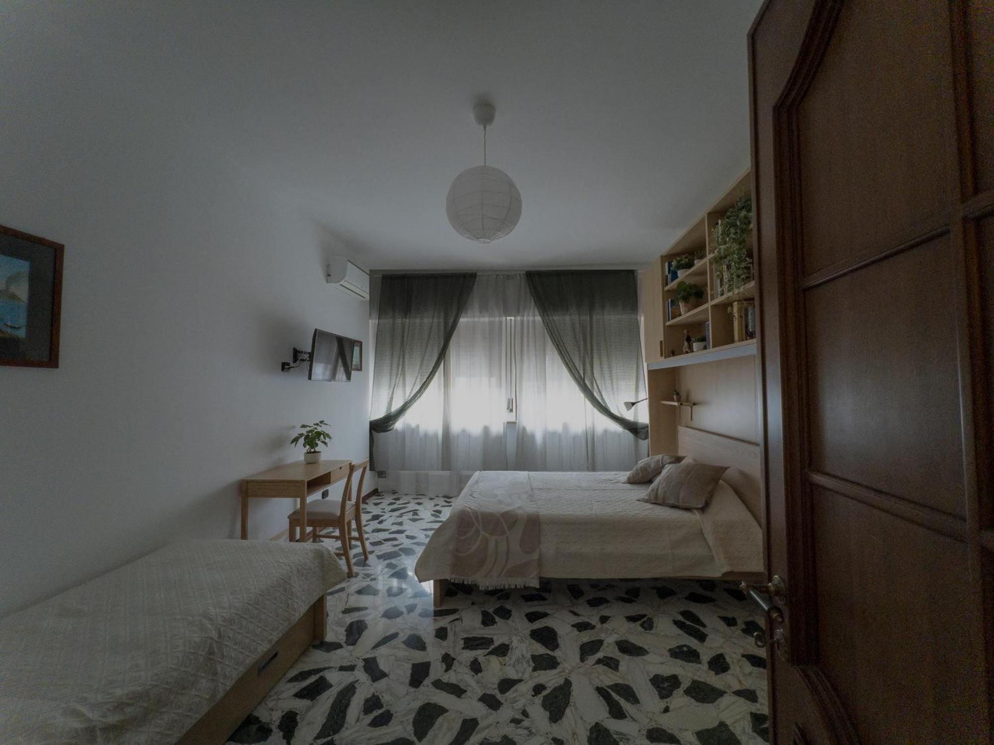 323 Cilea Napels